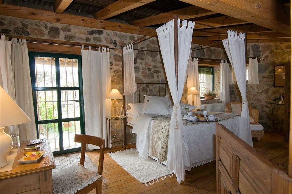 Rusticae Molino De Los Gamusinos Guest House Tolbanos Exterior photo