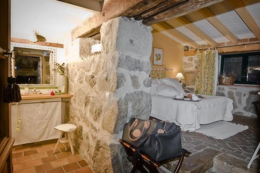 Rusticae Molino De Los Gamusinos Guest House Tolbanos Exterior photo